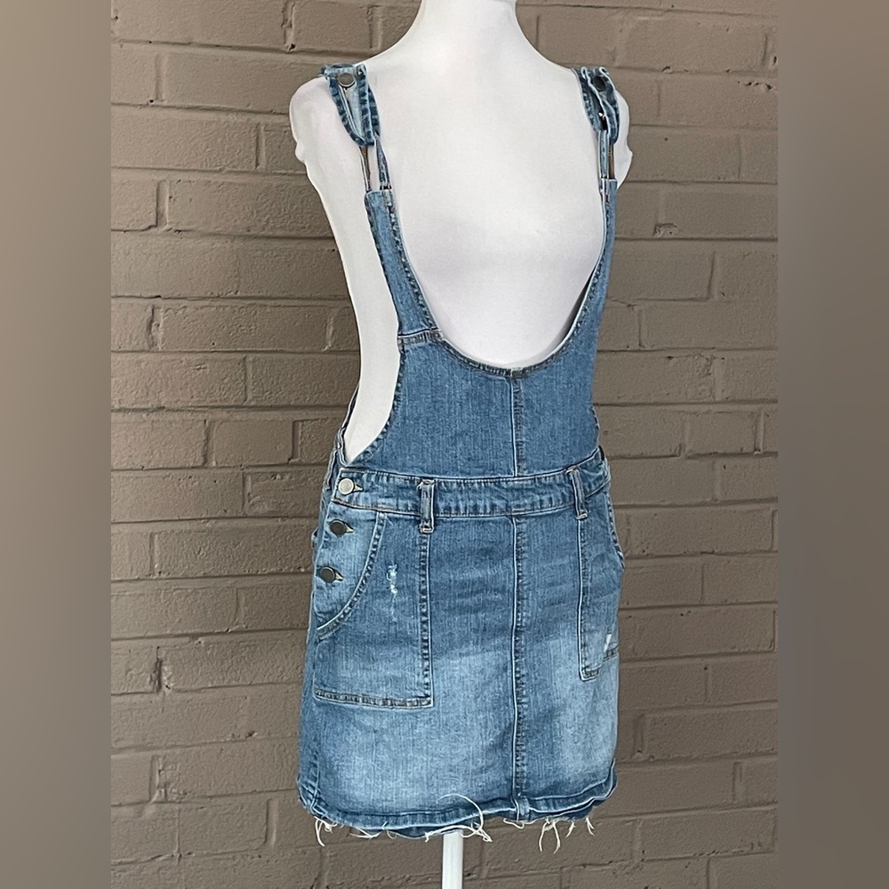 Hot Topic Denim overall skirt / dress M